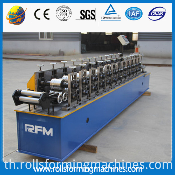 เครื่องขึ้นรูปม้วนประตูม้วนไม้ระแนง Garage Shutter Doors Making Machine